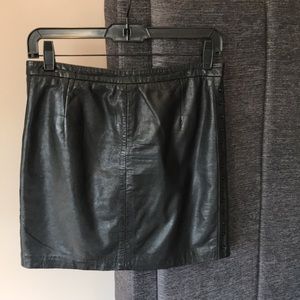 Comptoir Des Cotonniers Leather Mini Skirt with Rivit Side Details Size 36